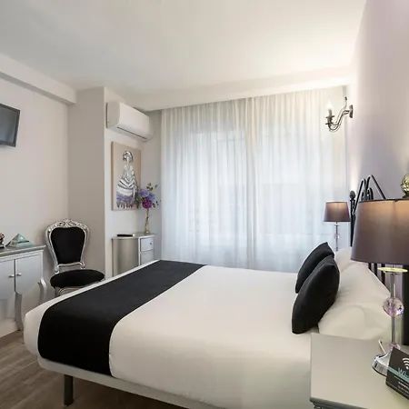 Guest house Alda Centro 2*